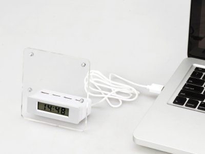 USB Hub на 4 порта с часами и рамкой для фотографии на магнитах