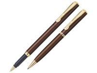 Набор Pierre Cardin коллекция ПАРА (PEN&PEN): ручка шариковая + роллер. Корпус - латунь. Отделка - бронзовое покрытие металлик. Детали дизайна - позолота. Цвет - коричневый
