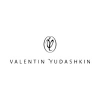 Valentin Yudashkin-La Maison