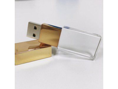 USB-флешка на 16 ГБ, золото