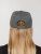 Бейсболка Snapback с прямым козырьком, серая Бейсболка Snapback с прямым козырьком, серая